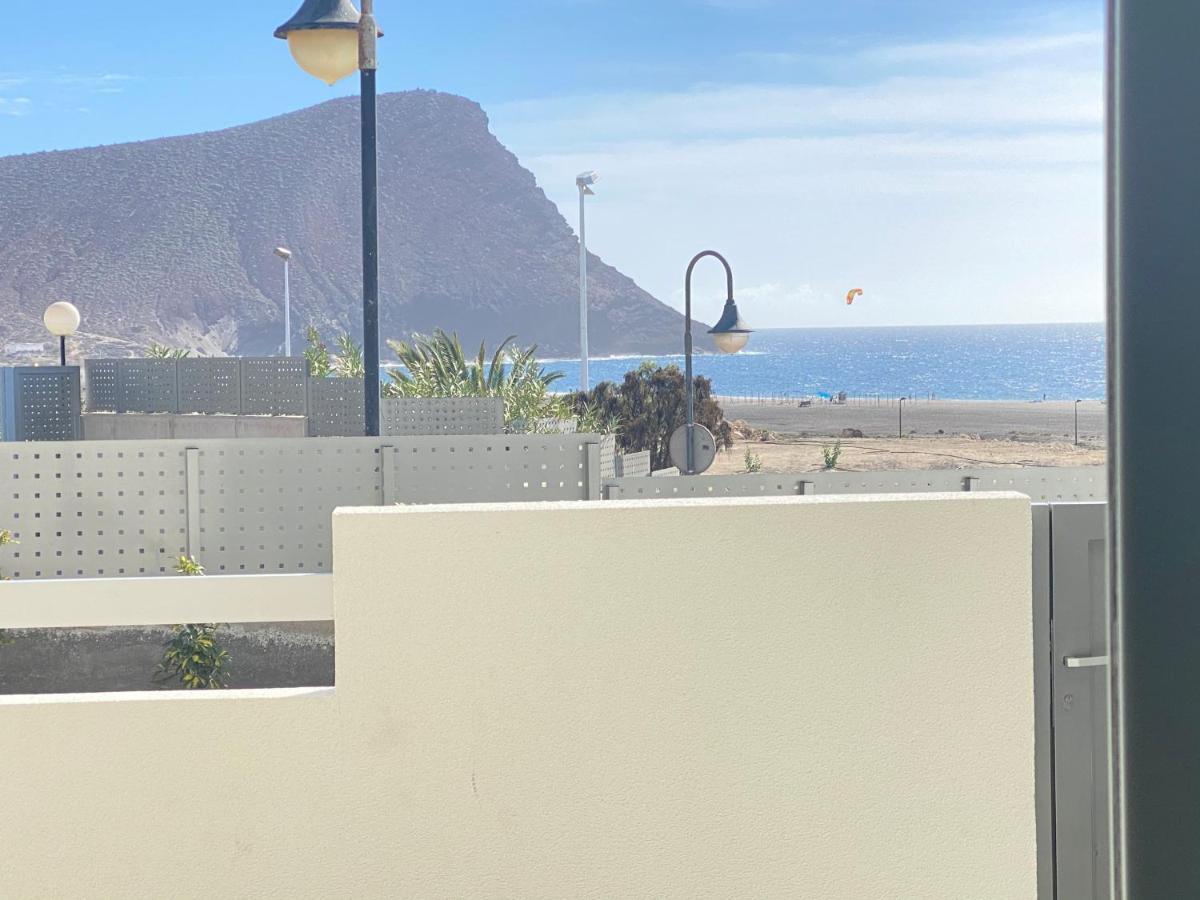 A Beautiful Apartment With A Beach View - La Tejita - El Medano Екстериор снимка